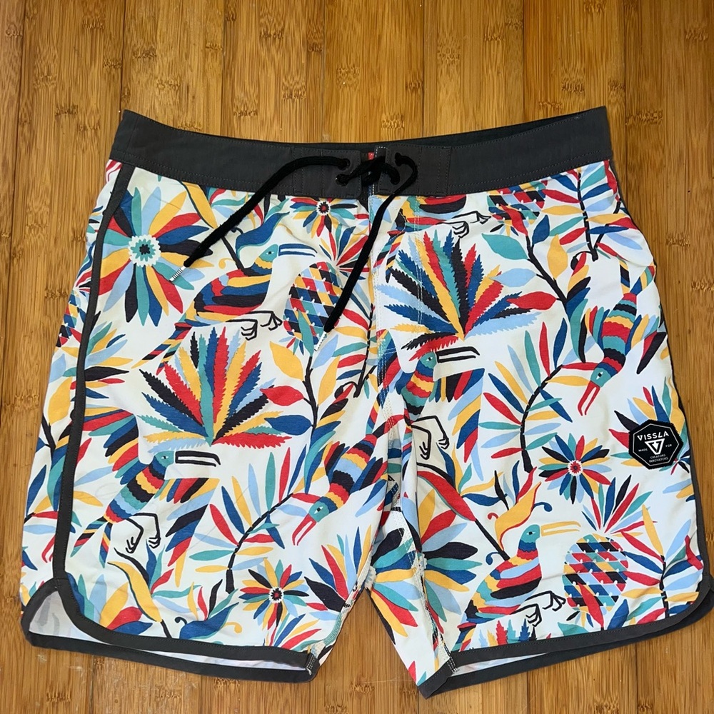 VISSLA TRUNKS